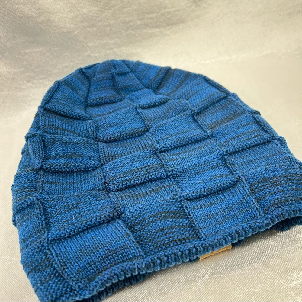 VGOGFLY Knit Beanie Size OS